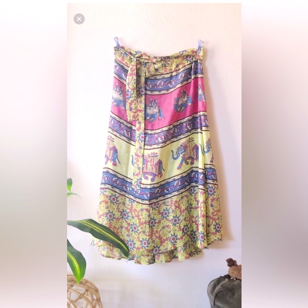 🌟Rare! Tonali Silk Wrap Elephant Print Maxi Skirt (One Size)🌟